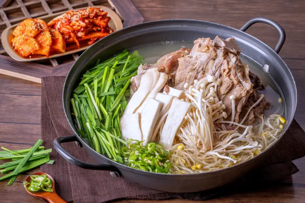 왕뼈버섯전골